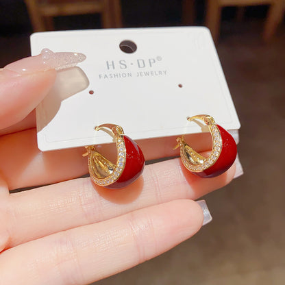 Retro Drip Ear Buckle